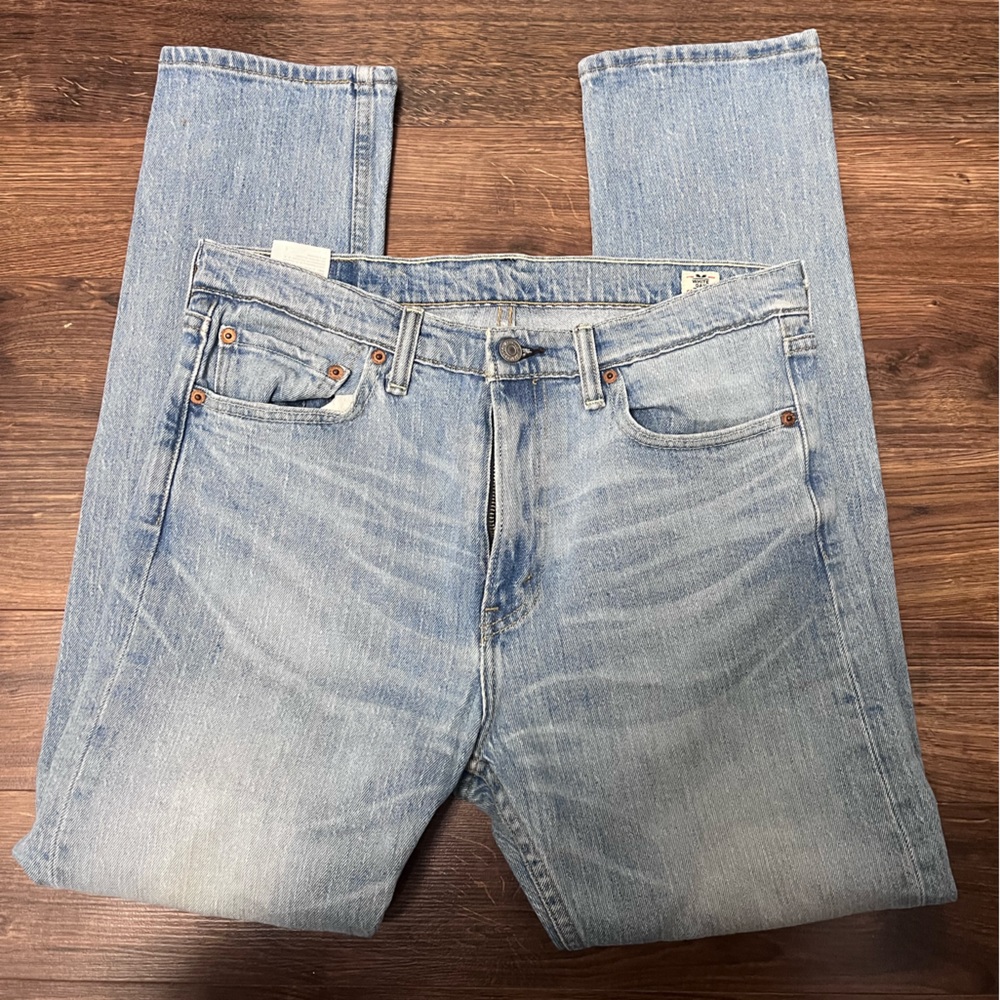 Levis Jeans
